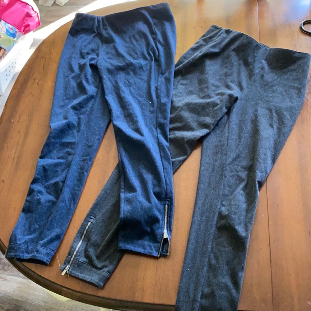 Two pairs of Utopia by hue medium legging ankle length